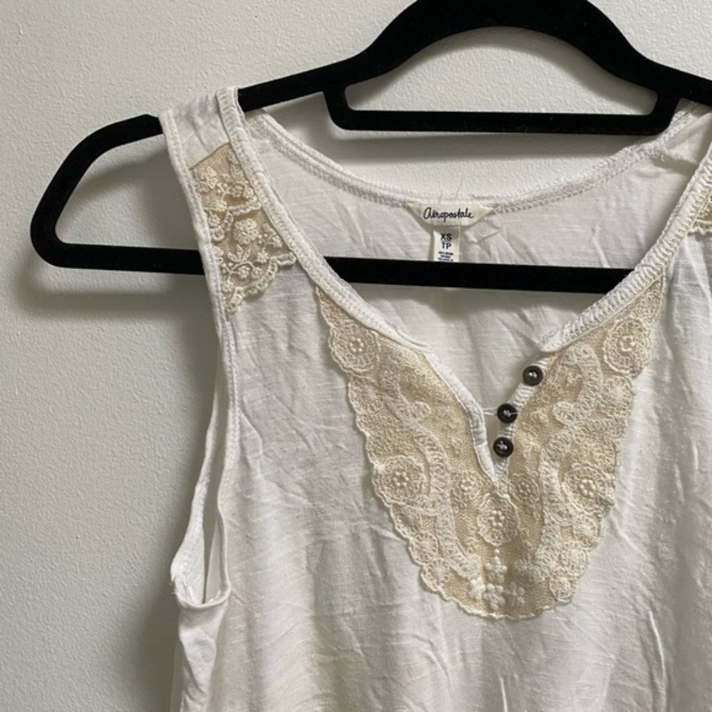 Boho Embroidered Tank - Picture 3 of 3